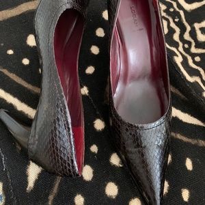 LOGAN PUMPS from the fine footwear designers in Milan, Italy